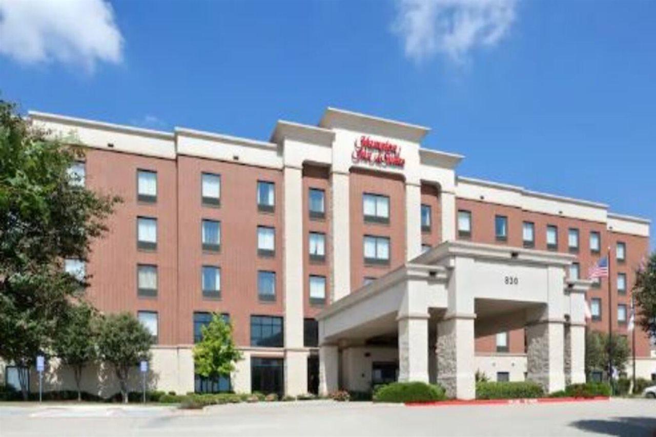Hampton Inn & Suites Dallas-Алън Екстериор снимка