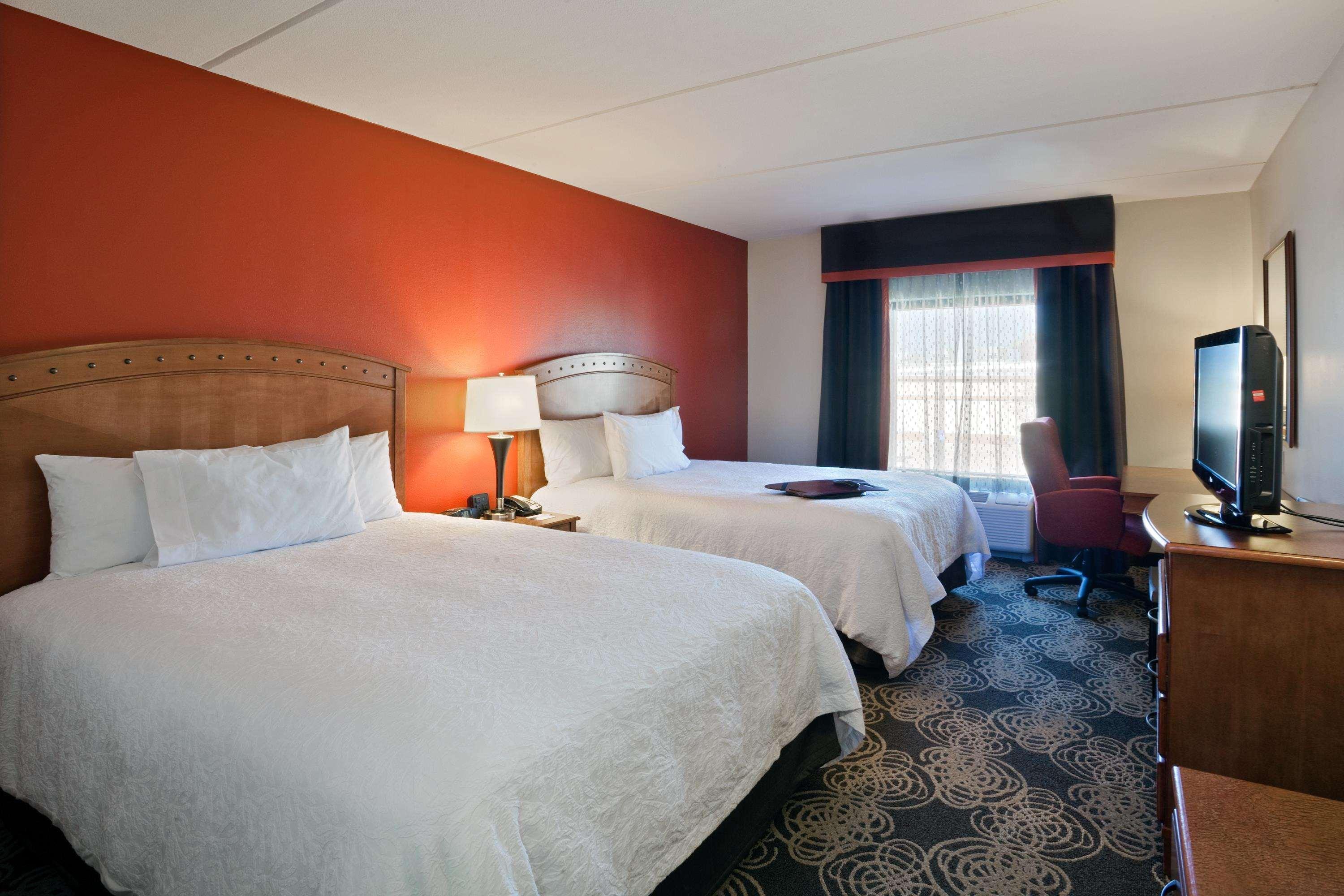 Hampton Inn & Suites Dallas-Алън Екстериор снимка