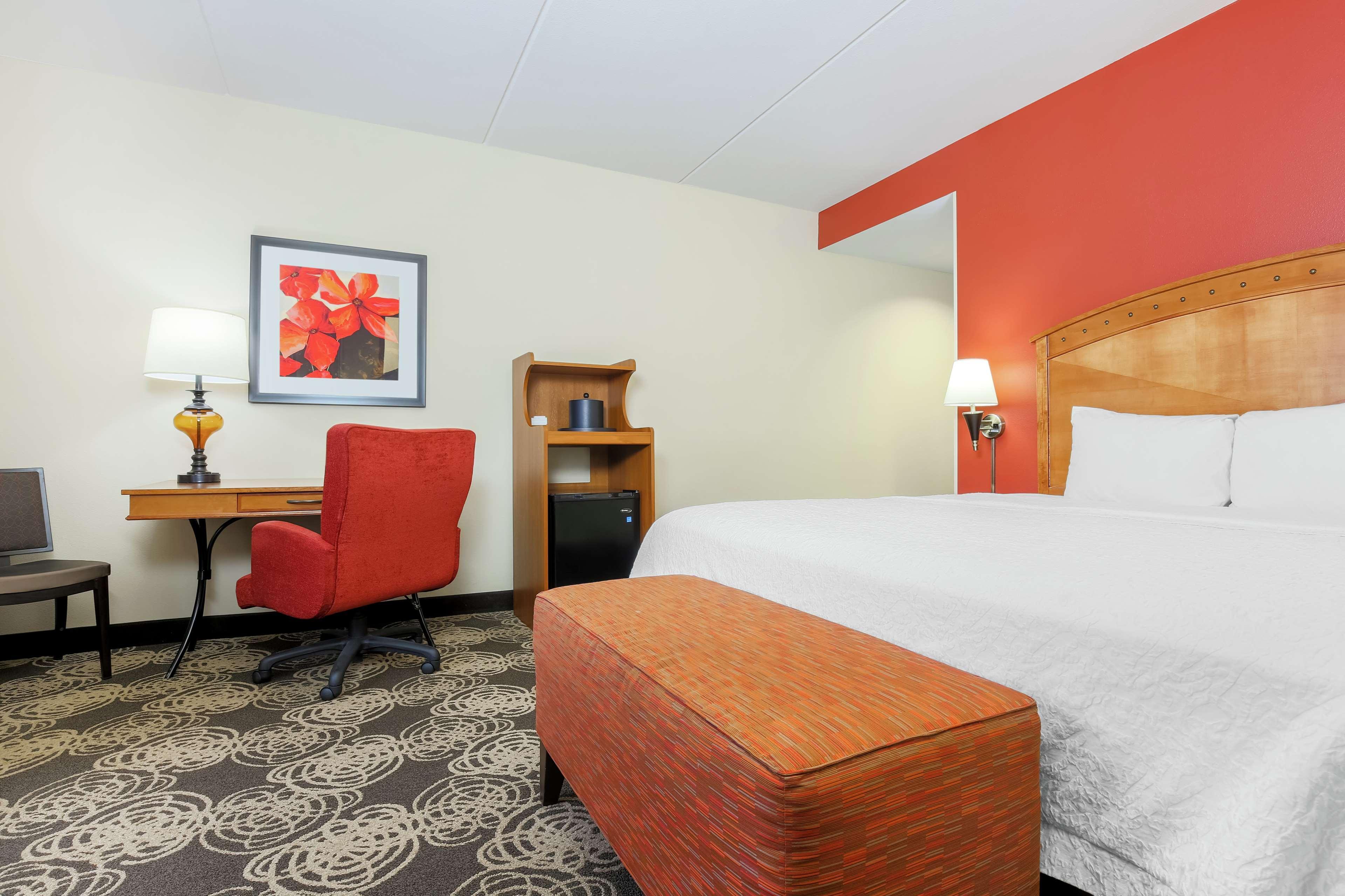 Hampton Inn & Suites Dallas-Алън Екстериор снимка