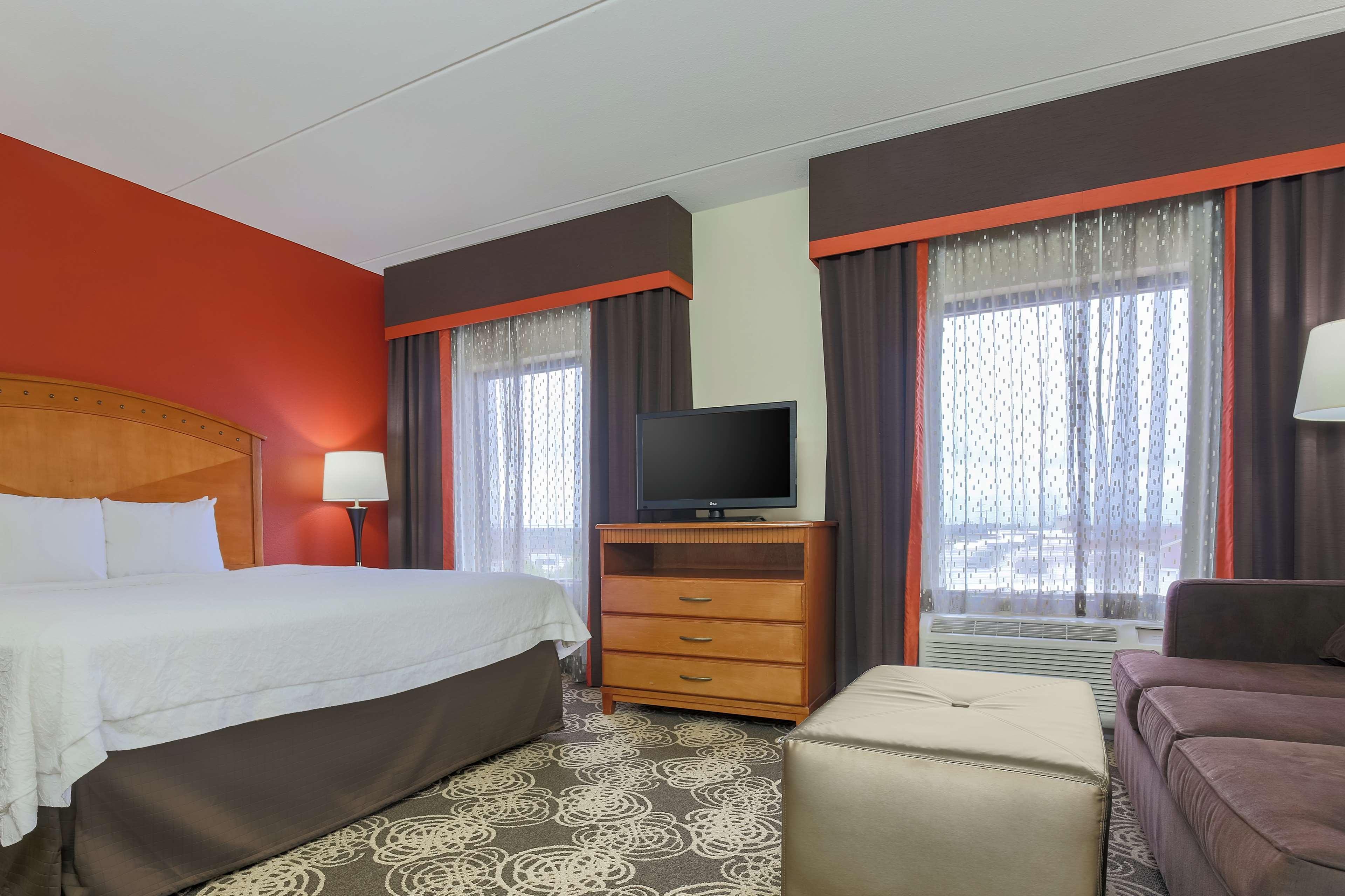 Hampton Inn & Suites Dallas-Алън Екстериор снимка
