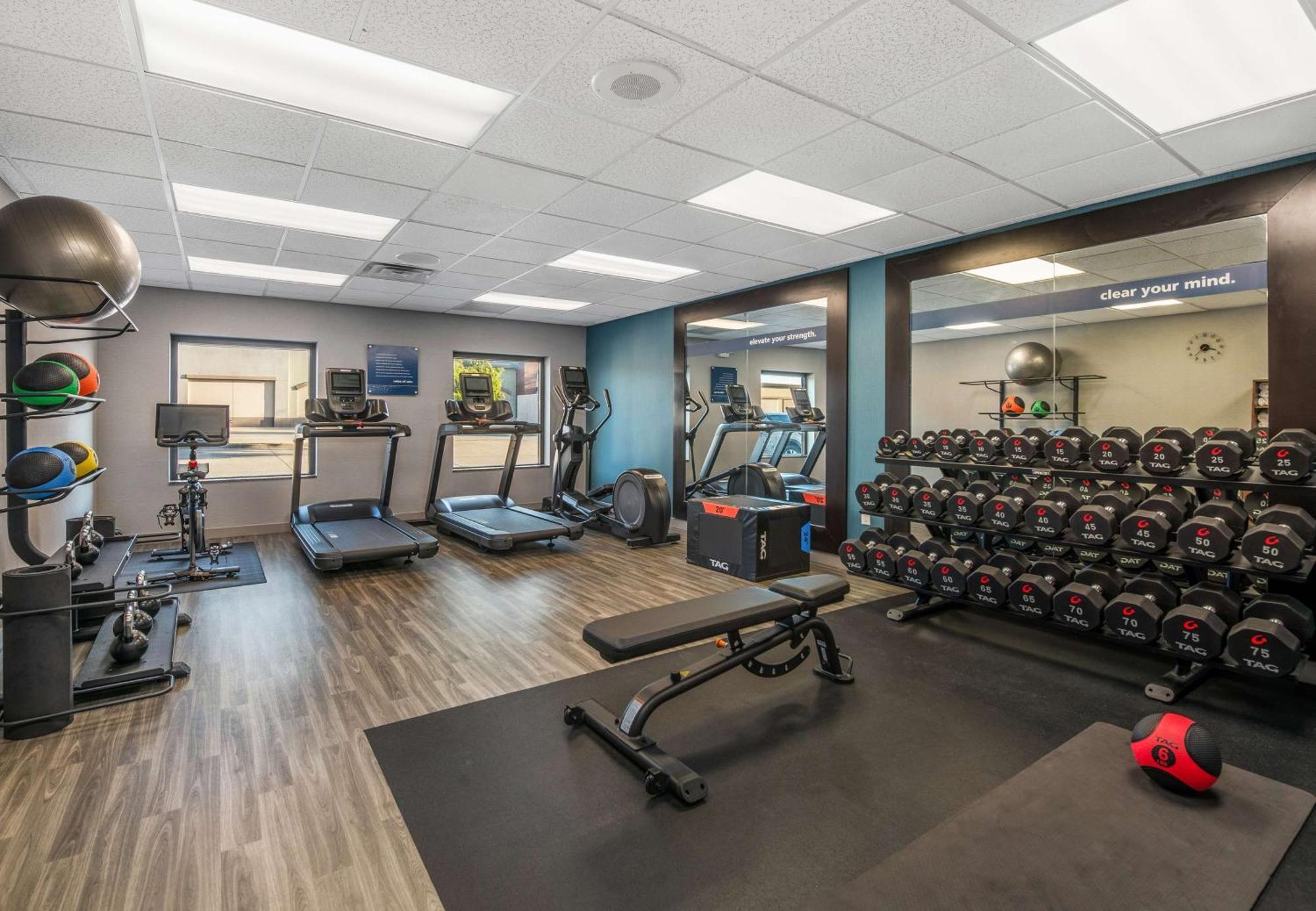 Hampton Inn & Suites Dallas-Алън Екстериор снимка